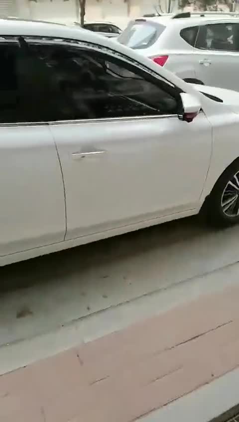 车主实拍：荣威i5外观展示