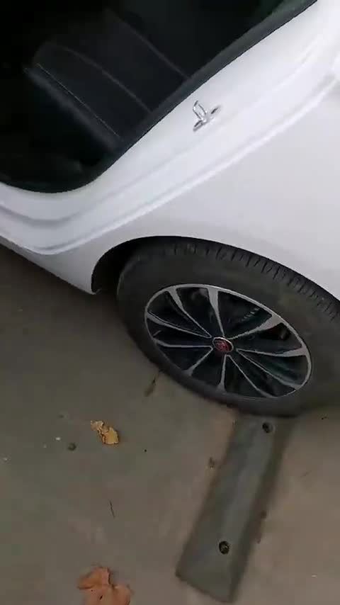 荣威i5空间怎么样？车主实拍值得一看