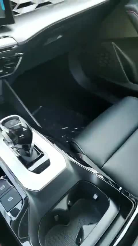 车主实拍：名爵5空间展示