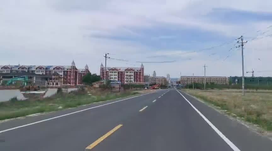 集齐东三省结伴云贵车友一起自驾俄罗斯房车出关前做保养储物资