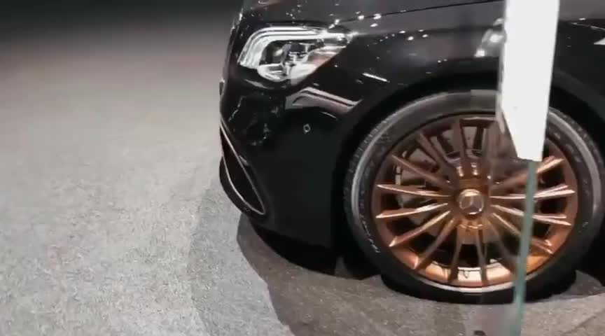 气派高端，格调奢华，奔驰S级！