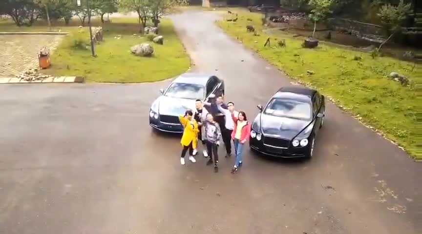 宾利飞驰香格里拉自驾游