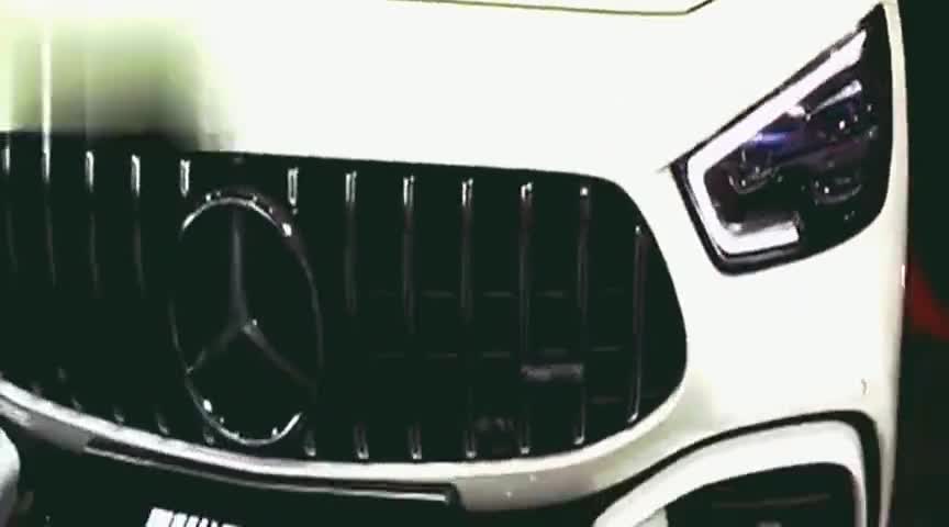 新款奔驰AMGGT63，破百只需3.2s