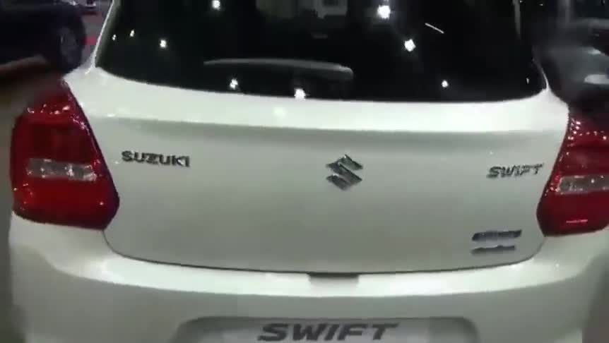 新款铃木雨燕Swift混动版外观和内饰展示