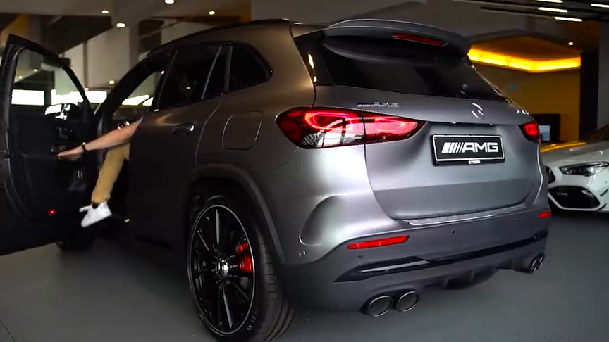 2020奔驰gla45amg,2020款奔驰gla200 2021款奔驰gla45samg,有421匹马力,地表最强钢炮