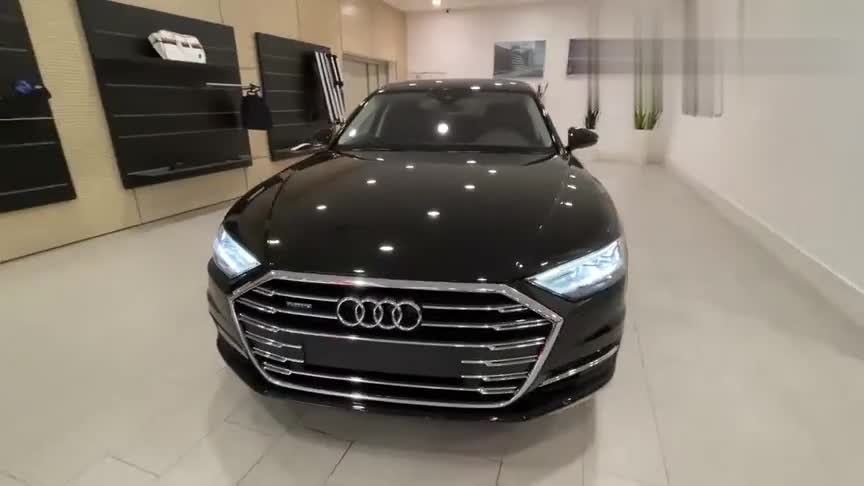 2021款奥迪A8L到货，颜值不输奔驰S级，选它还是宝马7系自己想