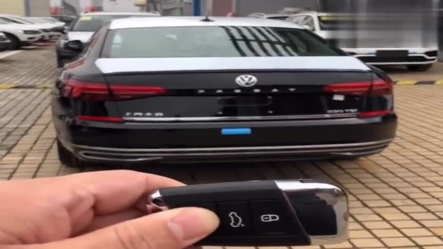 全新的帕萨特真的来了！尾部犹如cc，王者再次崛起！