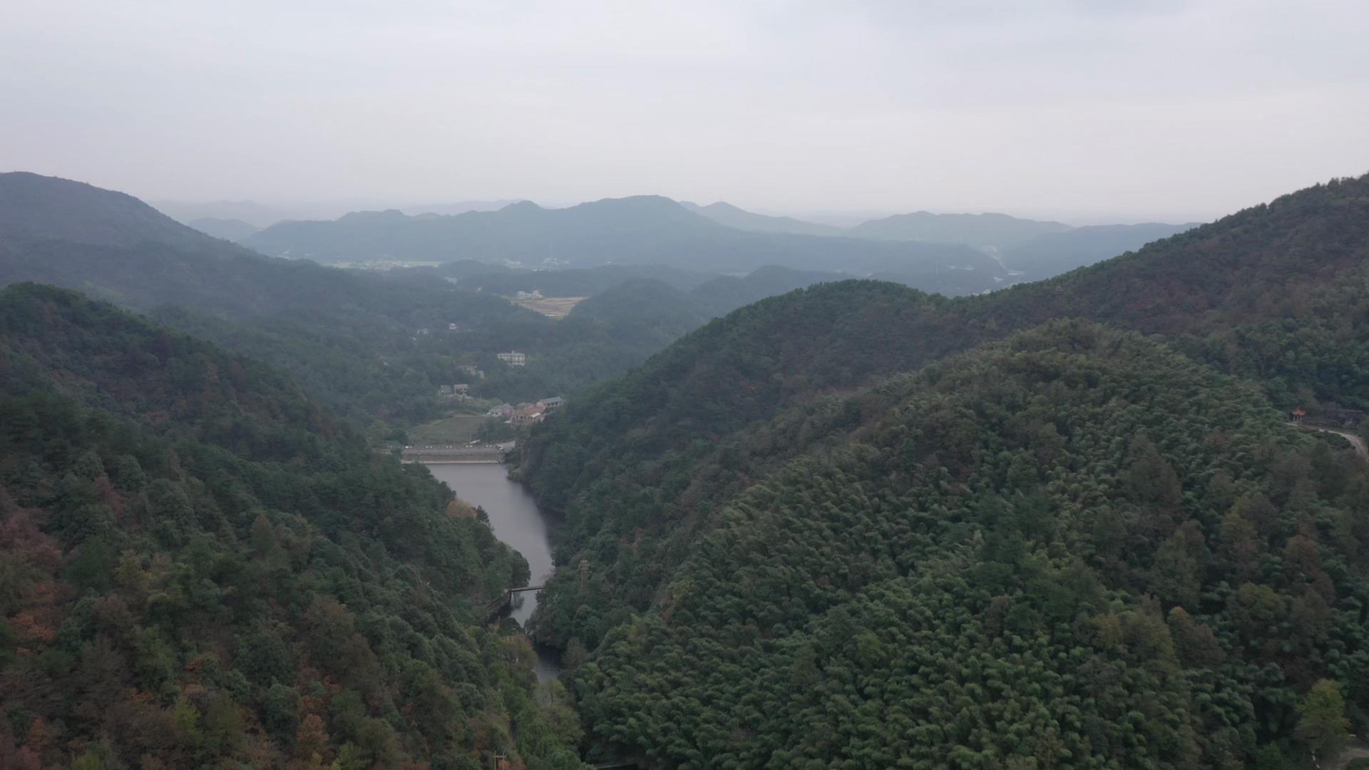 游览韶山峰观看虎歇坪王君植湖南航拍分享