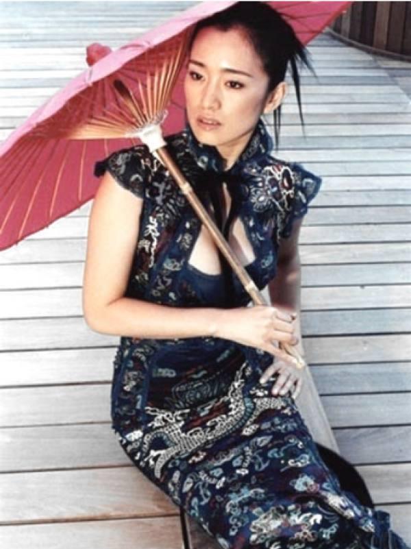 穿旗袍的女人有多美看巩俐邓文迪韵味十足曲线撩人