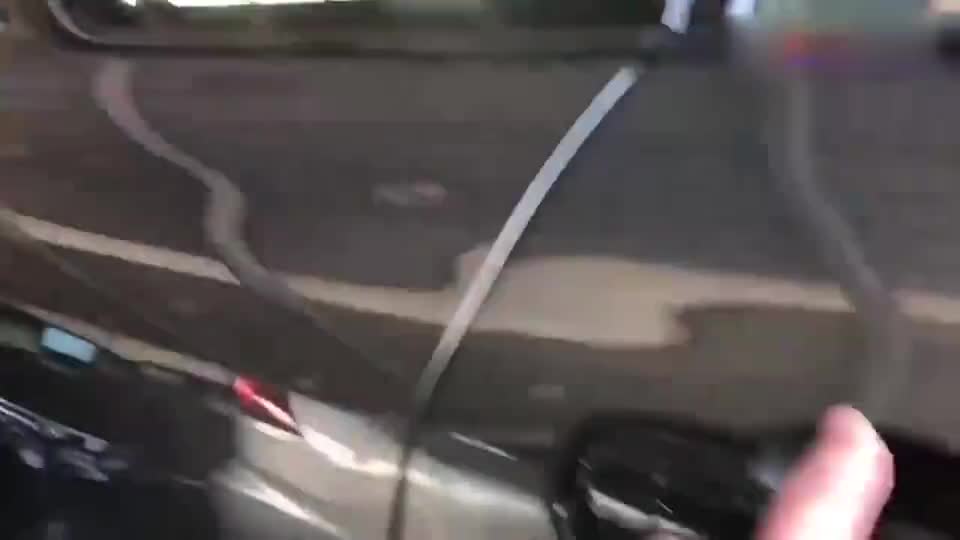 2021款雷克萨斯LX570，坐进车内