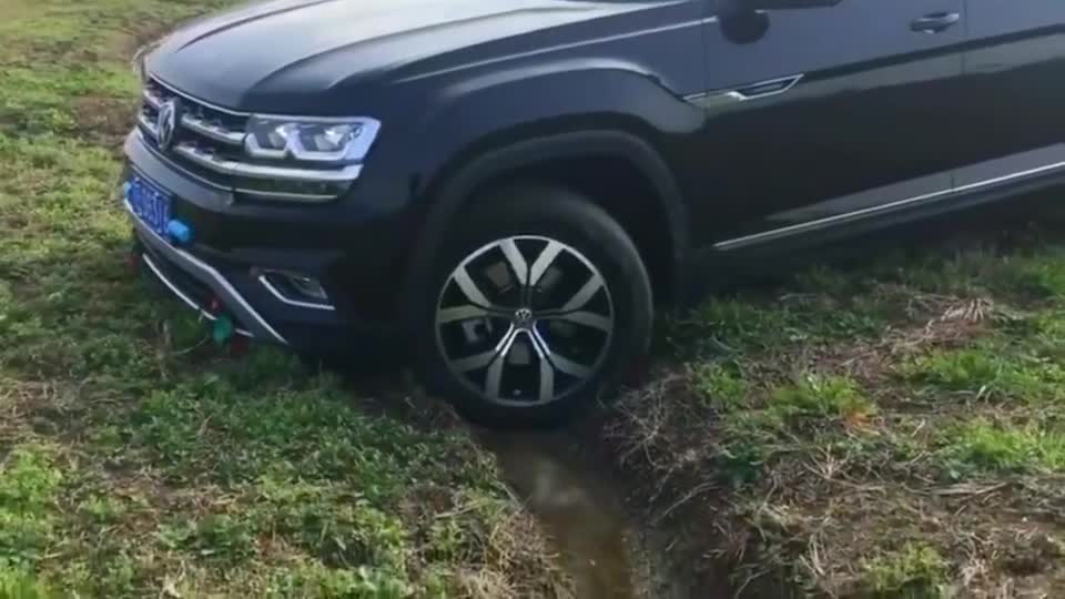 新车途昂四驱玩越野？再来看这次能否过小沟？