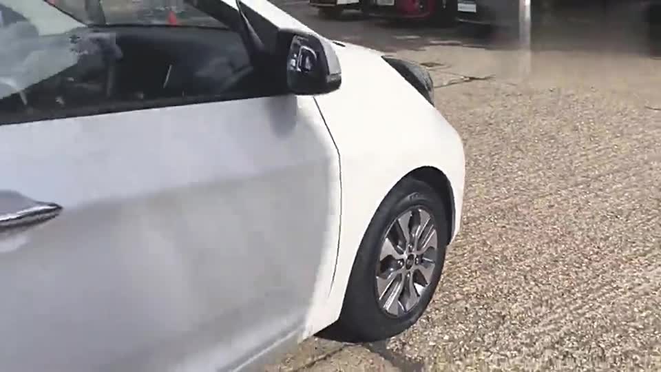 入门级代步神器，实拍起亚Picanto，排量10L，感觉怎样