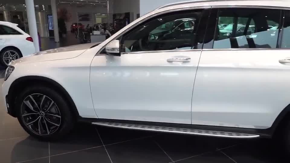 奔驰新款GLC外观都很AMG