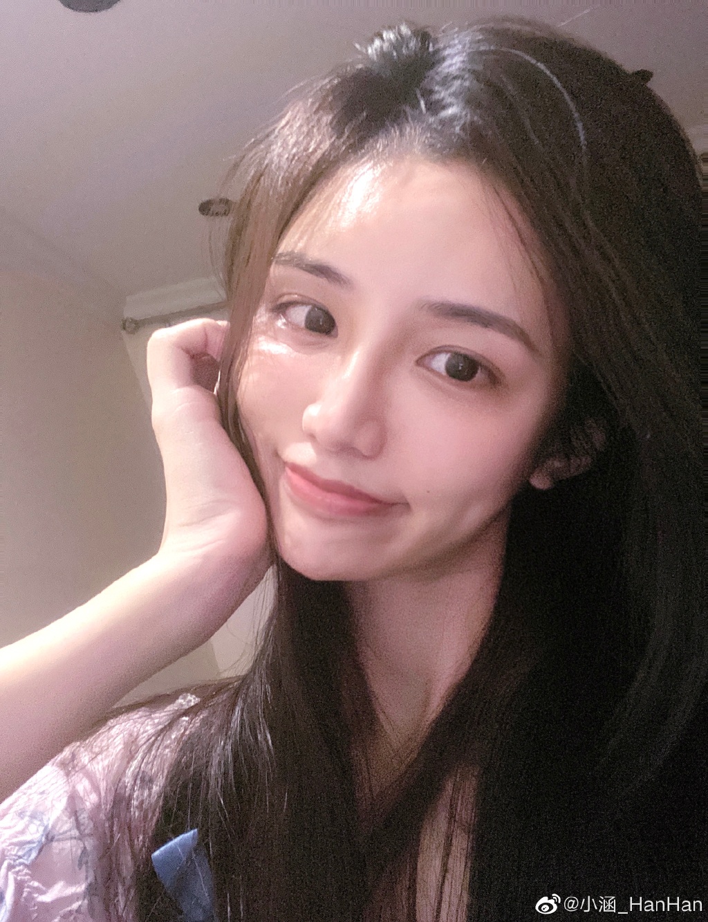 美女网红模特小涵迷人写真美照欣赏好漂亮