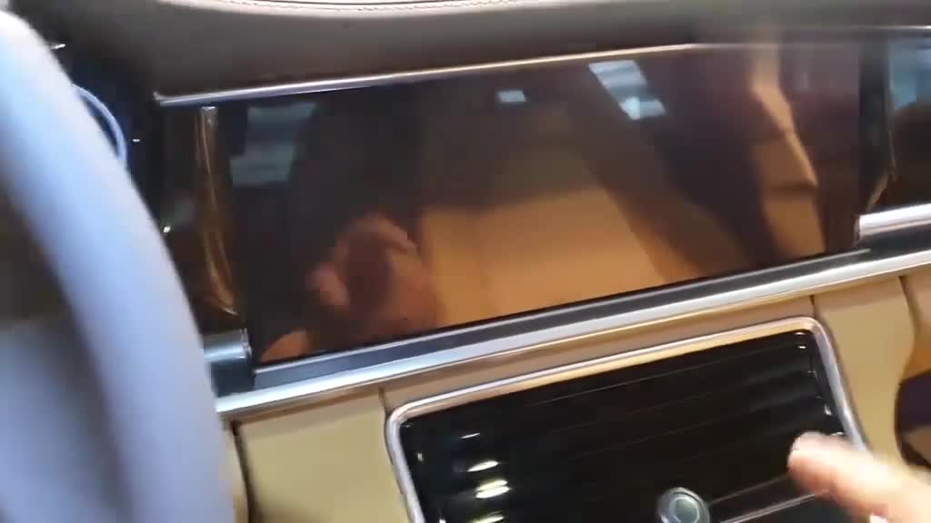 2020款保时捷Panamera4抢先实拍