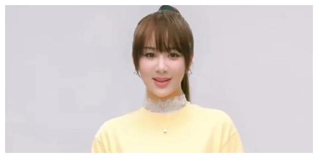 杨紫最新代言汇总 fabb-ixeeiry8635681.jpg