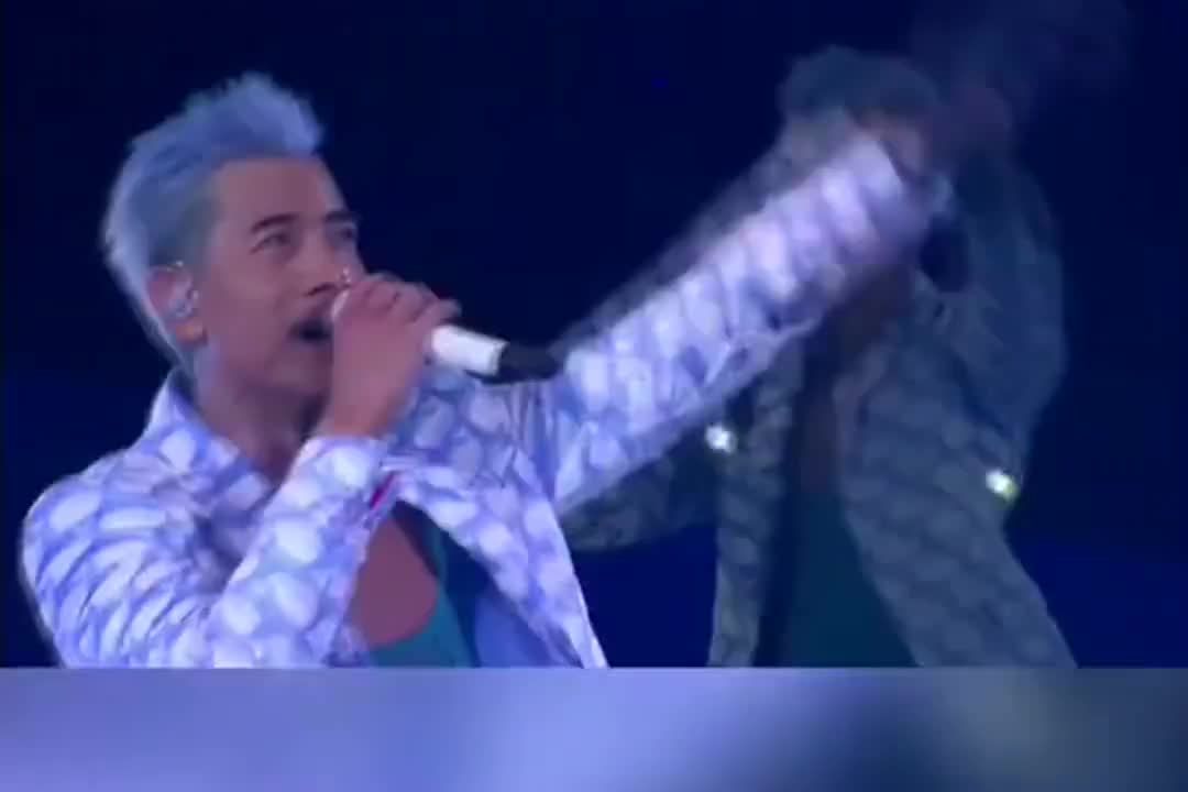 郭富城演唱《爱的呼唤》最爱听你声线,谁轻轻叫唤我!