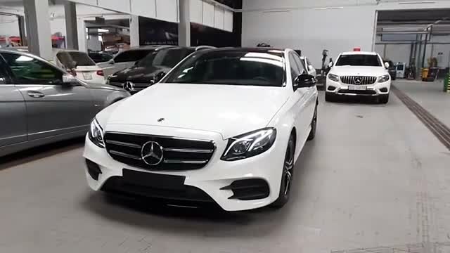 2020款奔驰E300到货实拍，打开车门的那一刻，我放弃了宝马5系