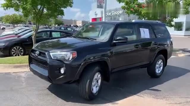 实拍丰田“超霸”，普拉多的胞生兄弟，空间真的大！