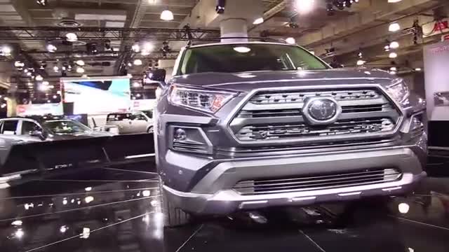 车展实拍全新丰田RAV4越野车细节，你觉得这台车样式好看吗