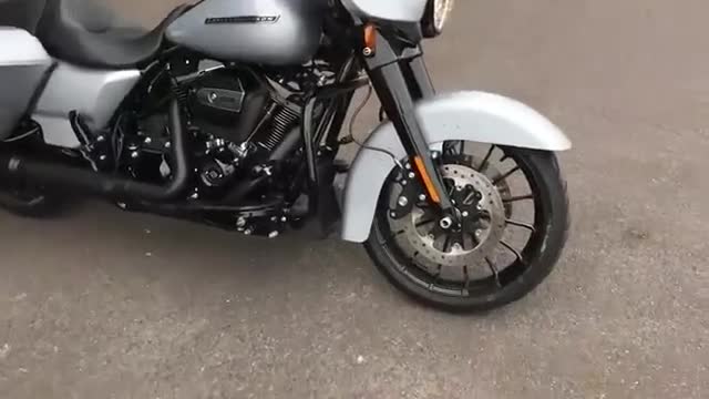 车型鉴赏,实拍哈雷大道滑翔,外观