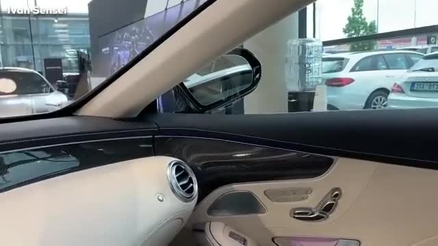 后排空间实拍分析，2020款奔驰AMG