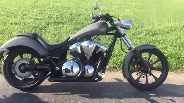 实拍本田FURY,外观个性,声浪不输哈