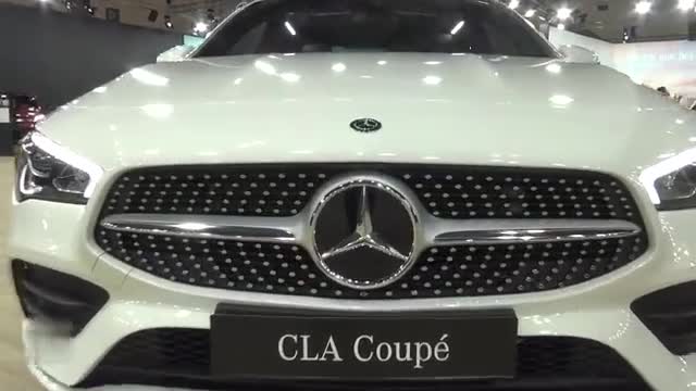 2019款奔驰 CLA 180亮相海外车展，你觉得这台车怎么样？