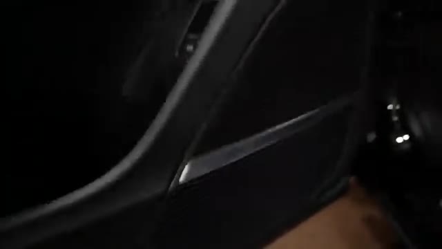 海外媒体到店实拍全新奥迪SQ8内饰