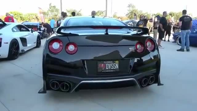 实拍国外跑车细节欣赏强势的尾