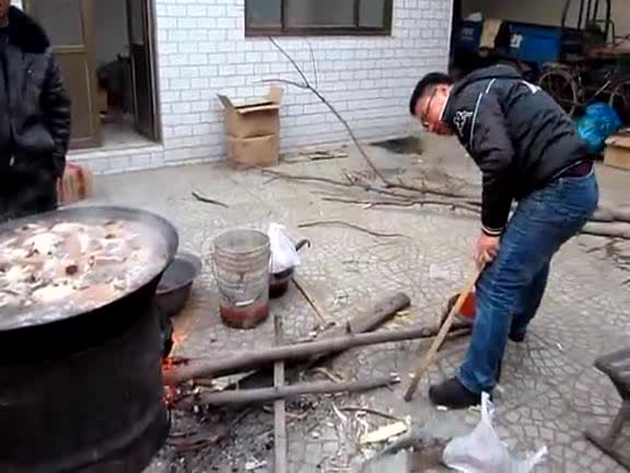 农村过年的大锅猪肉这才是管够吃饱的