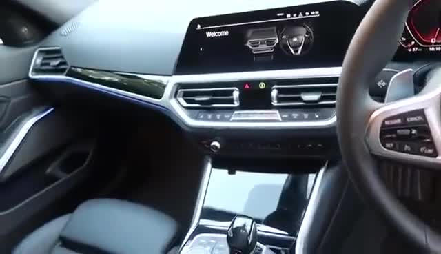 优雅的内饰设计，全新宝马M340ixDr