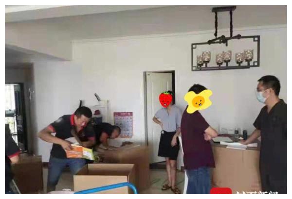 拒不配合法院腾退案涉房屋 四川成都一男子被罚款1000元休闲区蓝鸢梦想 - Www.slyday.coM 拒不配合法院腾退案涉房屋 四川成都一男子被罚款1000元休闲区蓝鸢梦想 - Www.slyday.coM