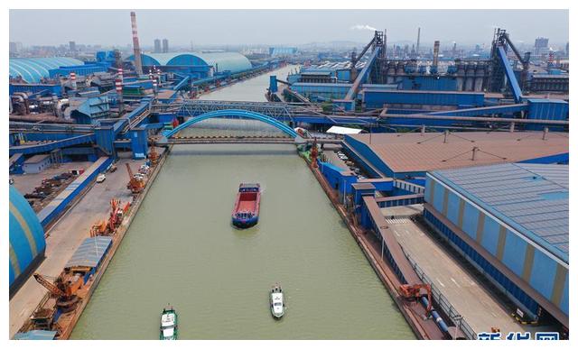 首艘千吨级纯电动货船试航