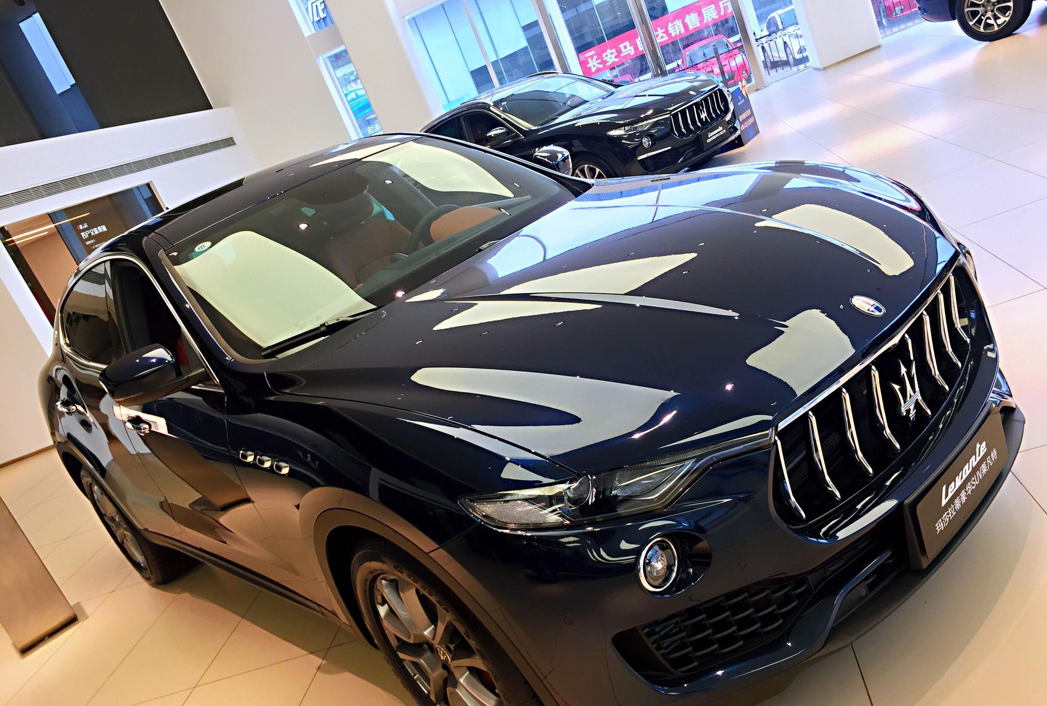 实拍玛莎拉蒂新款Levante，内饰回归主流，比卡宴大还比卡宴快