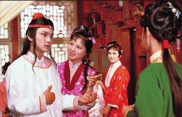 红楼梦隐藏细节贾宝玉与袭人试云雨情后曾跟外人显摆炫耀