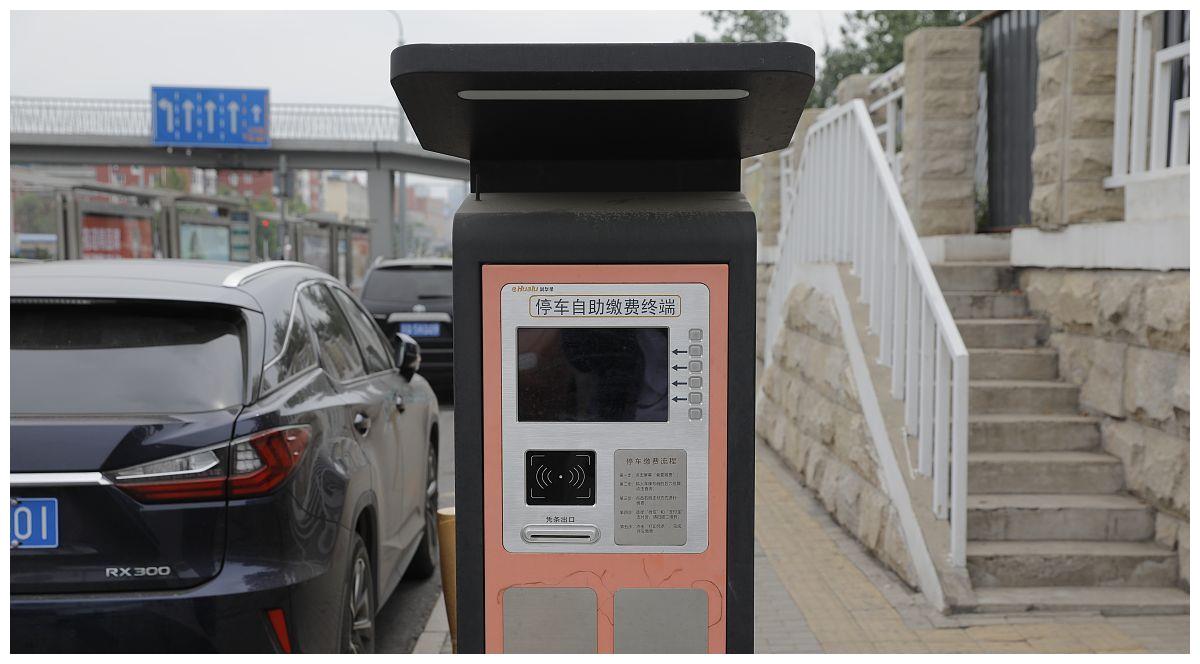 汽车是停坏的不是开坏的，车辆长期停放这几项养护必须要做！