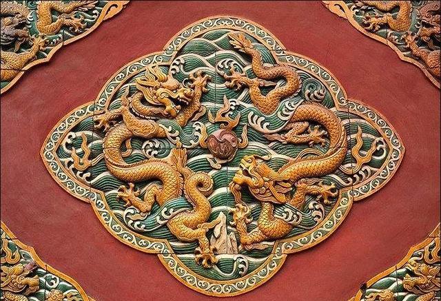 九龙壁与九五之尊为什么有九条龙皇宫里为什么喜用龙的图案