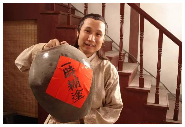 广东电视剧搞笑天王第四名:蒙伟明,外号"阿蒙",代表作经典《乘龙怪婿
