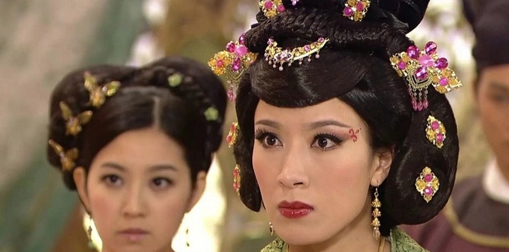 甄嬛传排行_《甄嬛传》美女排名榜,甄嬛无缘前三,流朱、甄嬛母亲皆上榜,看看...