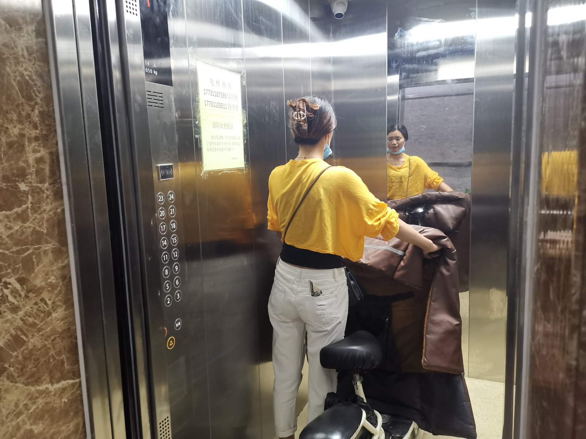 小区电梯智能阻车-楚纳-人工智能电动车进电梯识别装置