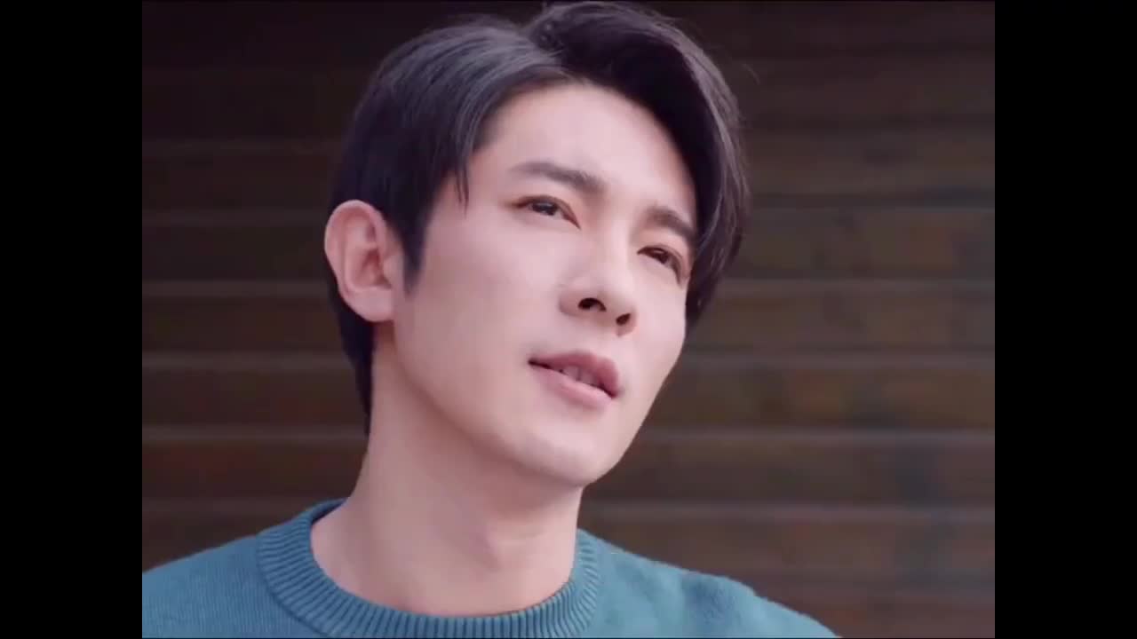 原来纪言信和戚年小时候就认识定终身了