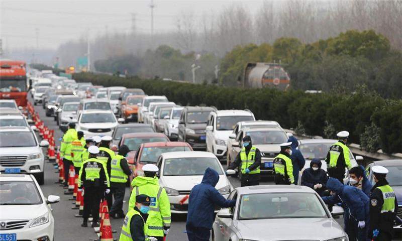 复工路上遇堵车，新能源车主抓狂了：这“电动爹”才是最难伺候的