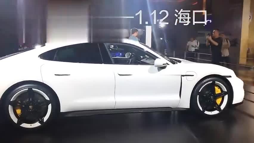 一条视频看遍海口车展豪华车