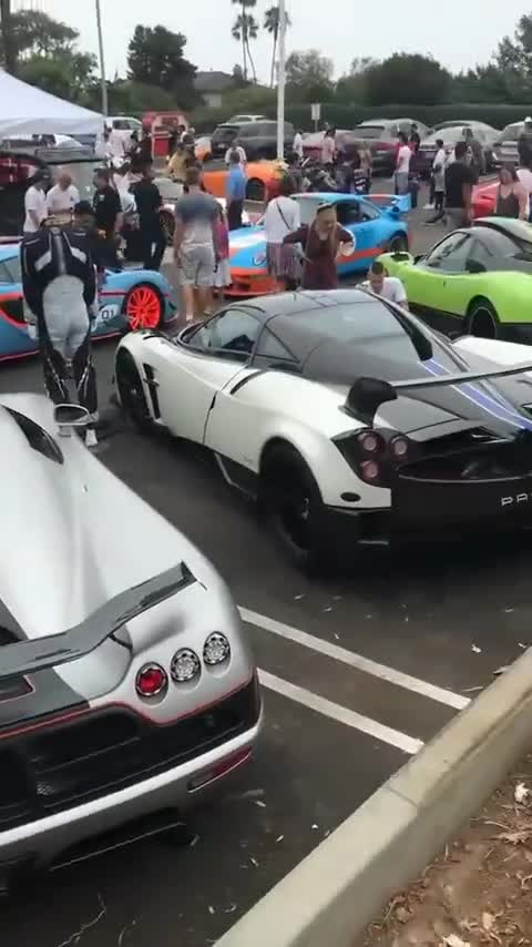 又一场小型的高端车展