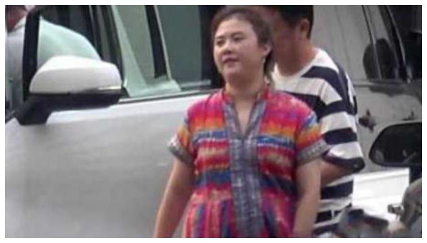 沈腾三亚“奢侈”游,海景房不算啥,私人游艇挑最贵的,有钱真好