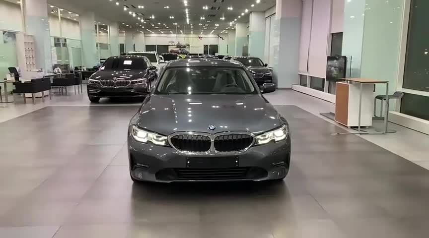 新车到店，2020款宝马3系320d，空间大颜值高，适合家用！