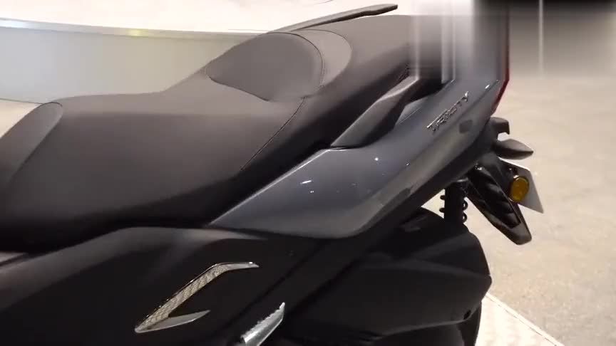 2020 雅马哈 Tricity 300 车展实拍