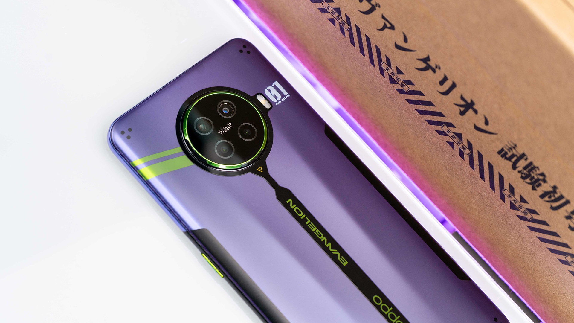 献给粉丝的定制礼物 oppo ace2 eva 限定版图赏