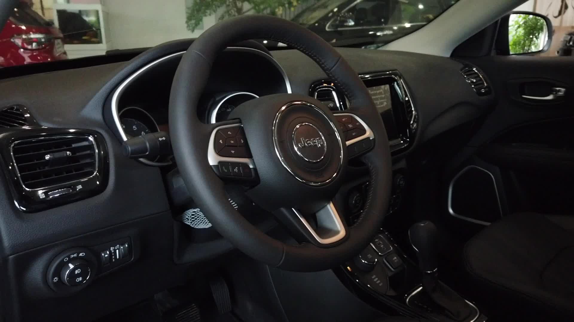 探店实拍 JEEP 指南者 前排